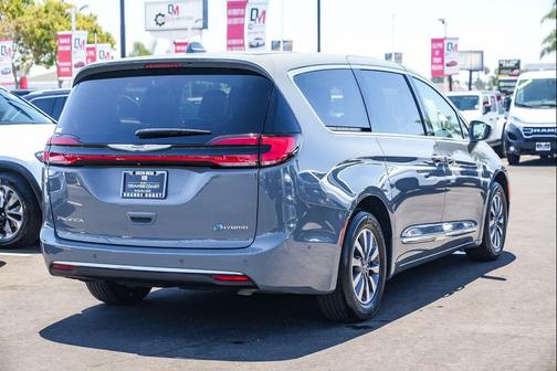 2022 Chrysler Pacifica Hybrid Limited