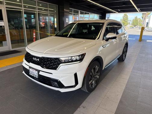 Snow White Pearl 2023 Kia Sorento Hybrid EX