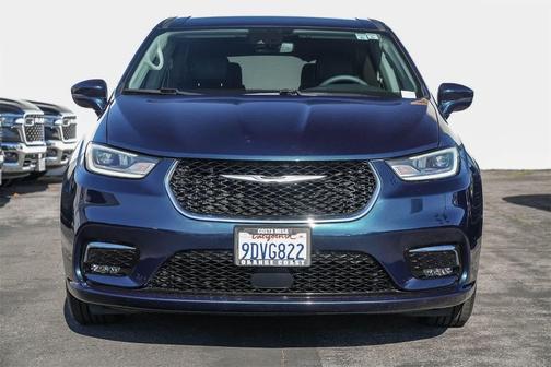 2022 Chrysler Pacifica Hybrid Touring L