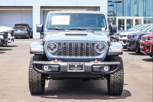 Anvil Clearcoat 2026 Jeep Gladiator Mojave X 4x4