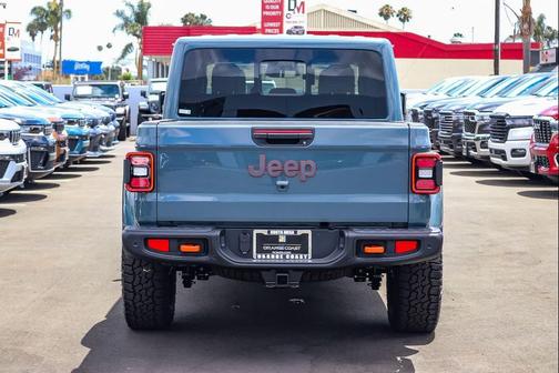 Anvil Clearcoat 2026 Jeep Gladiator Mojave X 4x4