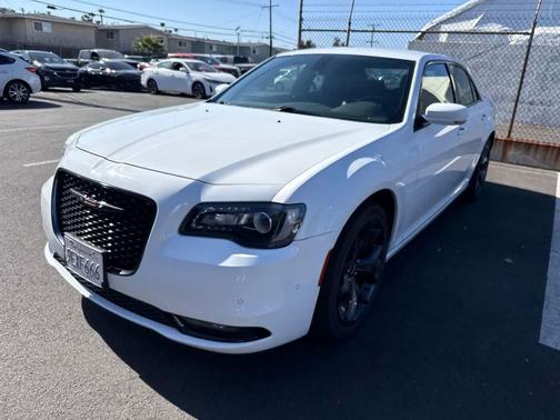 Bright White Clearcoat 2021 Chrysler 300 S