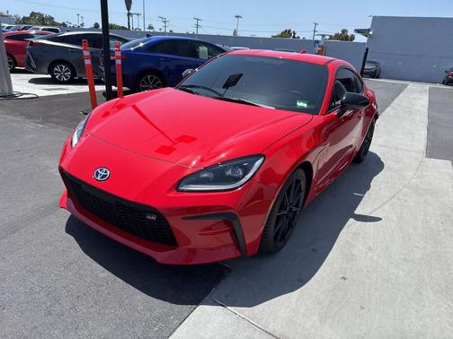 Track bRed 2023 Toyota GR86 Premium