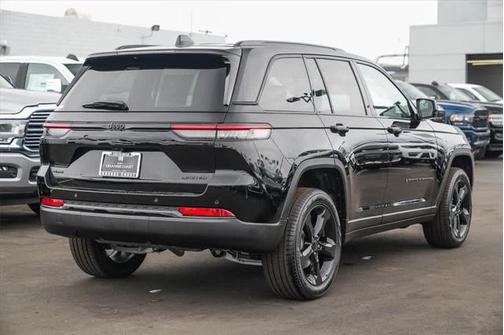 2025 Jeep Grand Cherokee Limited X