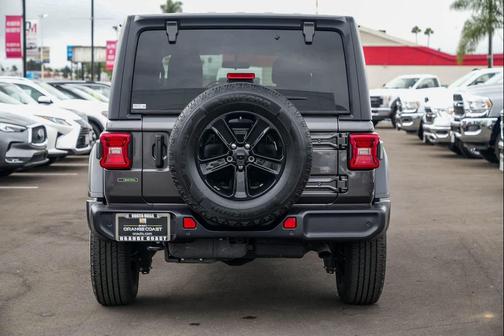 2020 Jeep Wrangler Unlimited Sport Altitude