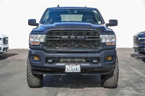 2019 RAM 2500 Tradesman Crew Cab 4x4 6'4' Box