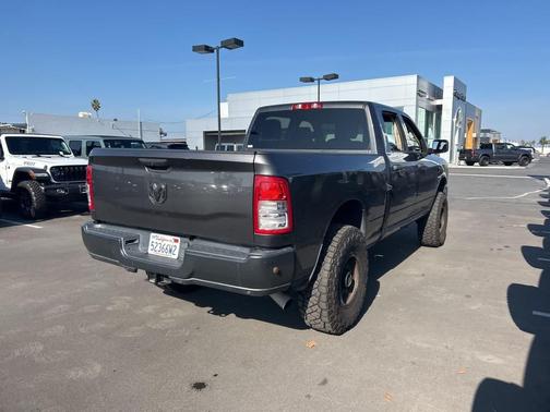 2019 RAM 2500 Tradesman Crew Cab 4x4 6'4' Box