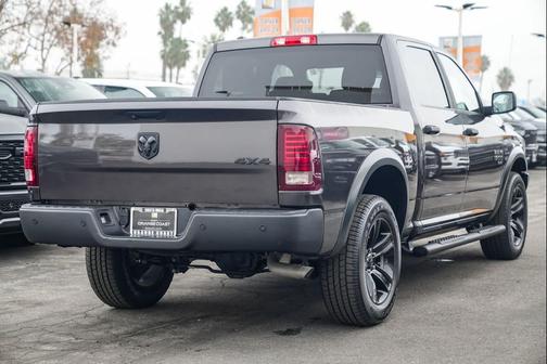 2023 RAM 1500 Classic Warlock Crew Cab 4x4 5'7' Box