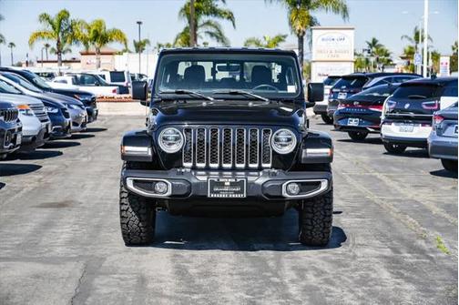 2022 Jeep Gladiator Overland
