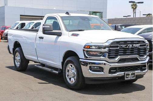 2025 RAM 2500 Tradesman Regular Cab 4x2 8' Box