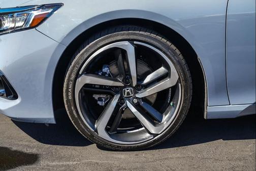 2022 Honda Accord Hybrid Base