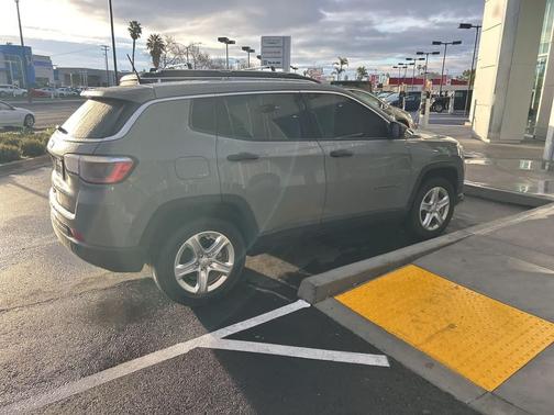 2023 Jeep Compass Sport