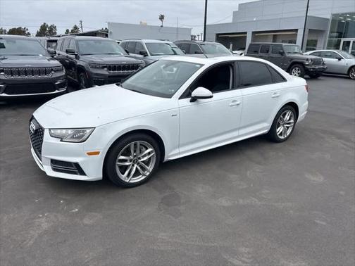 2017 Audi A4 Season of Audi Premium