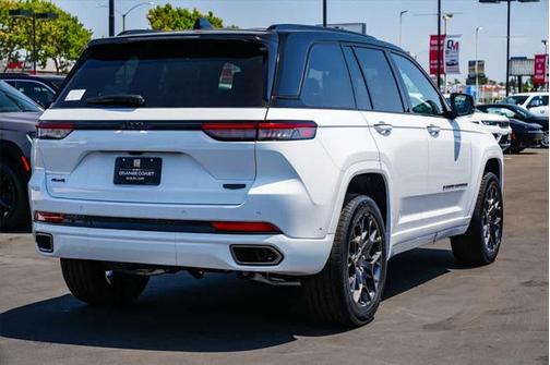 2025 Jeep Grand Cherokee Summit