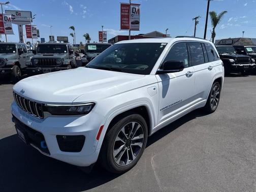 Bright White Clearcoat 2023 Jeep Grand Cherokee 4xe Overland