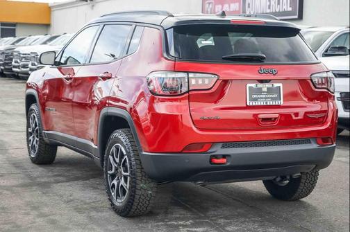 2026 Jeep Compass Trailhawk