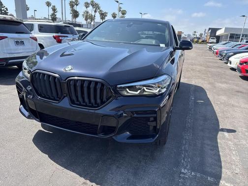Carbon Black Metallic 2023 BMW X6 xDrive40i