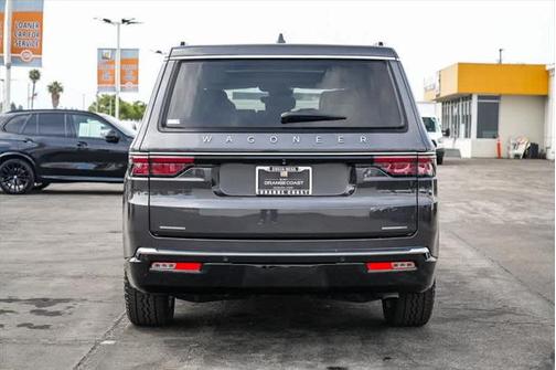 2022 Jeep Wagoneer Series III 4x4