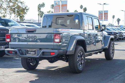 2025 Jeep Gladiator Sport S