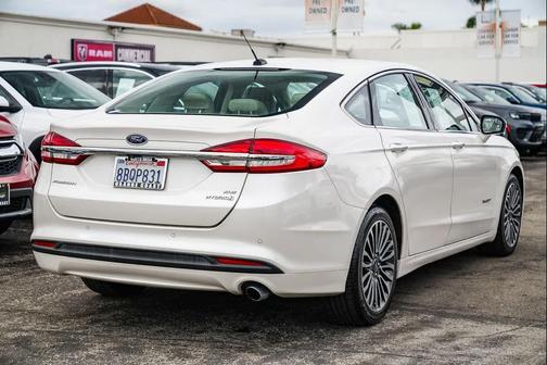 2018 Ford Fusion Hybrid SE