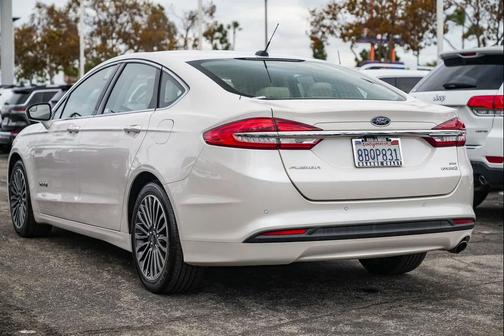 2018 Ford Fusion Hybrid SE