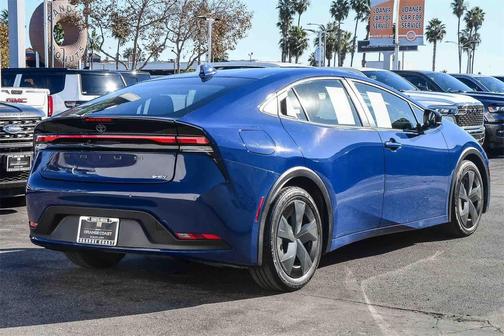 2024 Toyota Prius Prime SE