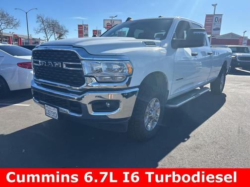 2024 RAM 3500 Big Horn Crew Cab 4x4 8' Box