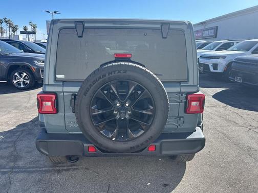 2025 Jeep Wrangler 4xe Sahara