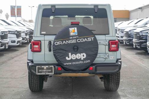 2024 Jeep Wrangler 4-Door Sahara 4x4