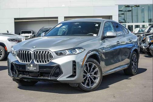 2025 BMW X6 xDrive40i