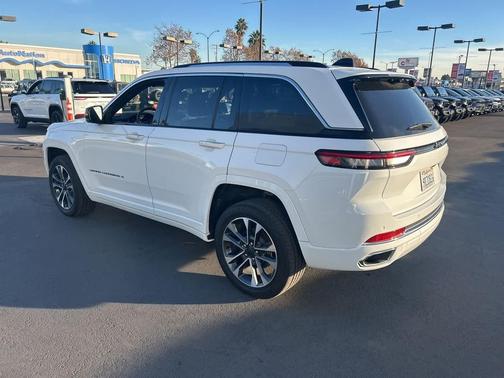 2023 Jeep Grand Cherokee Overland