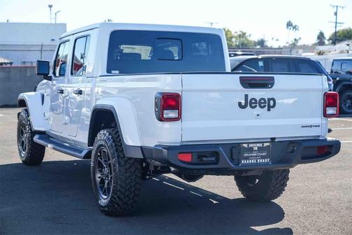 2025 Jeep Gladiator High Tide