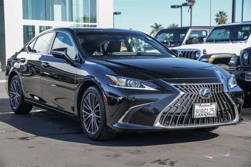 2025 Lexus ES 300h Base