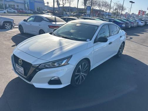 2021 Nissan Altima SR FWD