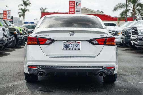 2021 Nissan Altima SR FWD