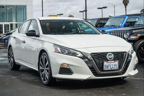 2021 Nissan Altima SR FWD