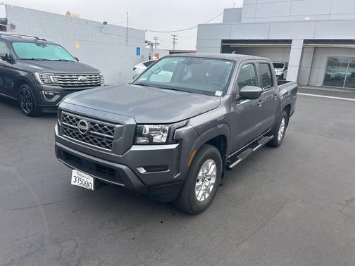 2022 Nissan Frontier SV