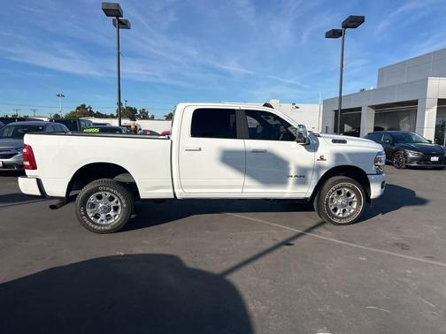 2024 RAM 2500 Laramie Crew Cab 4x4 6'4' Box