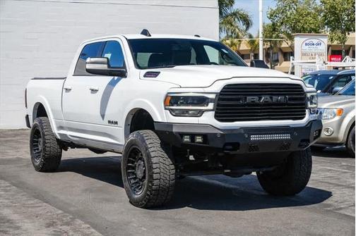 2020 RAM 2500 Laramie Crew Cab 4X4 6'4' Box
