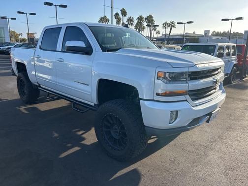2017 Chevrolet Silverado 1500 2LT