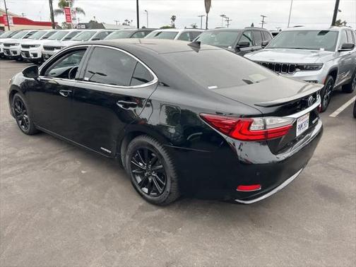 2017 Lexus ES 300h Base