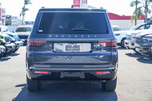 2022 Jeep Wagoneer Series II 4x2