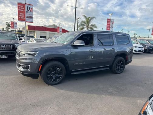2022 Jeep Wagoneer Series II 4x2