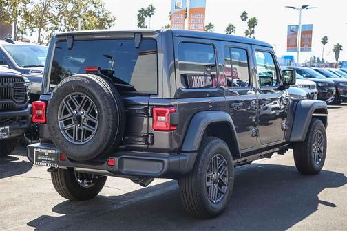 2025 Jeep Wrangler Sport S