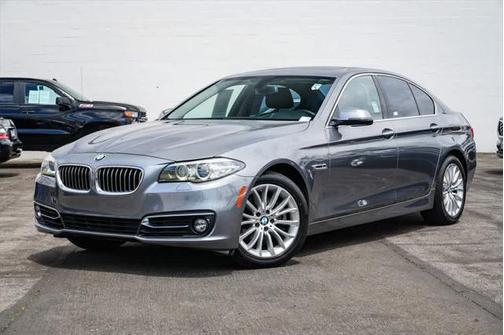 2016 BMW 528 528i