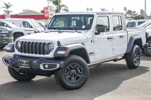 2026 Jeep Gladiator Sport