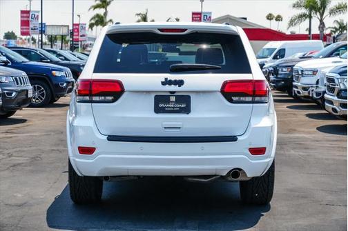 2021 Jeep Grand Cherokee Laredo