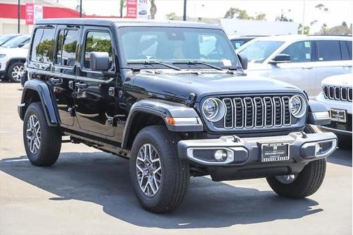 2025 Jeep Wrangler 4-Door Sahara 4x4