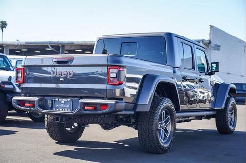 2025 Jeep Gladiator Mojave X