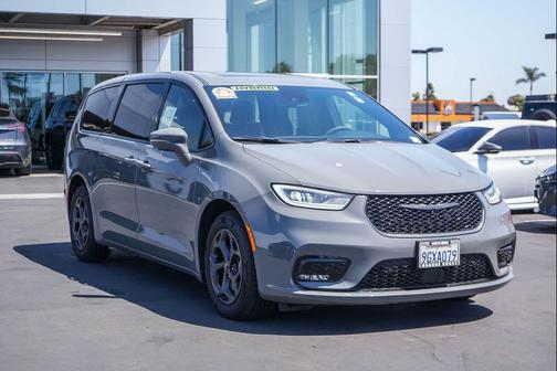 Ceramic Gray Clearcoat 2022 Chrysler Pacifica Hybrid Limited